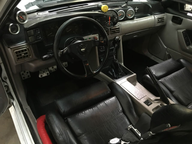 1990 Ford Mustang - photo 3