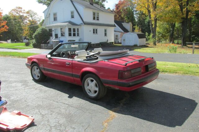 1990 Ford Mustang convertible - photo 2