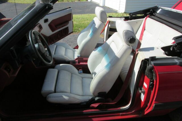 1990 Ford Mustang convertible - photo 7