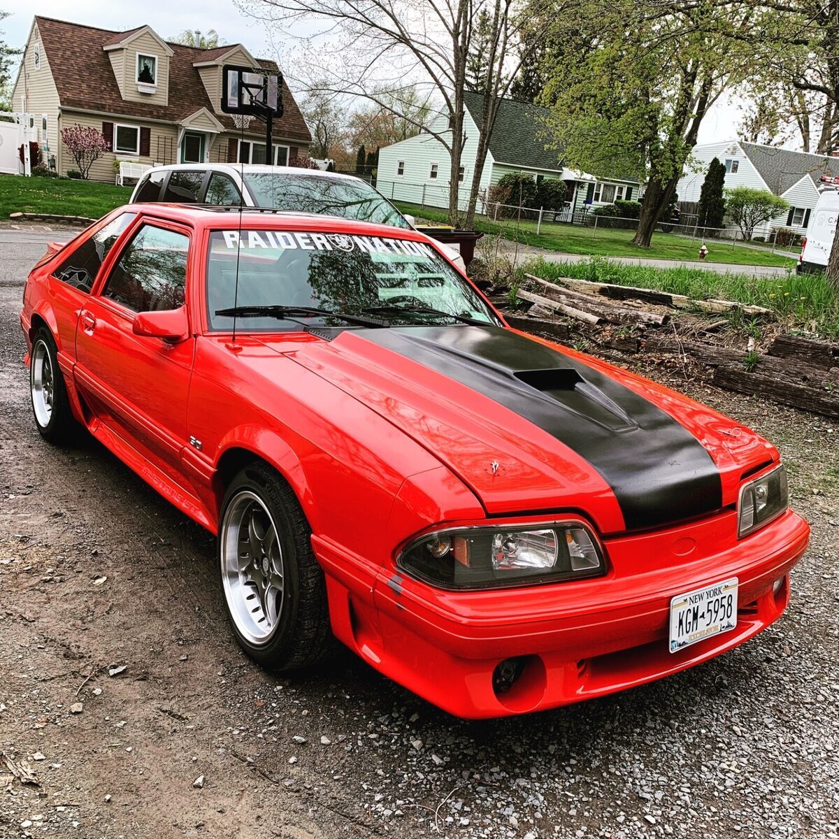 1990 Mustang runs and drive great needs new clutch which I have and comes with 1990 Ford Mustang