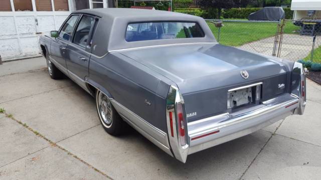 1990 Cadillac Brougham - photo 3