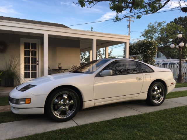 1990 Nissan 300 ZX White Exterior, Charcoal interior 54,500 miles 1990 Nissan 300ZX
