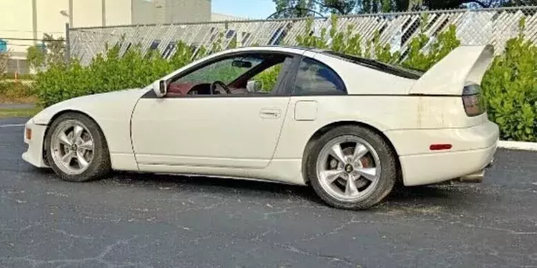 1990 Nissan 300ZX White 1990 Nissan 300ZX