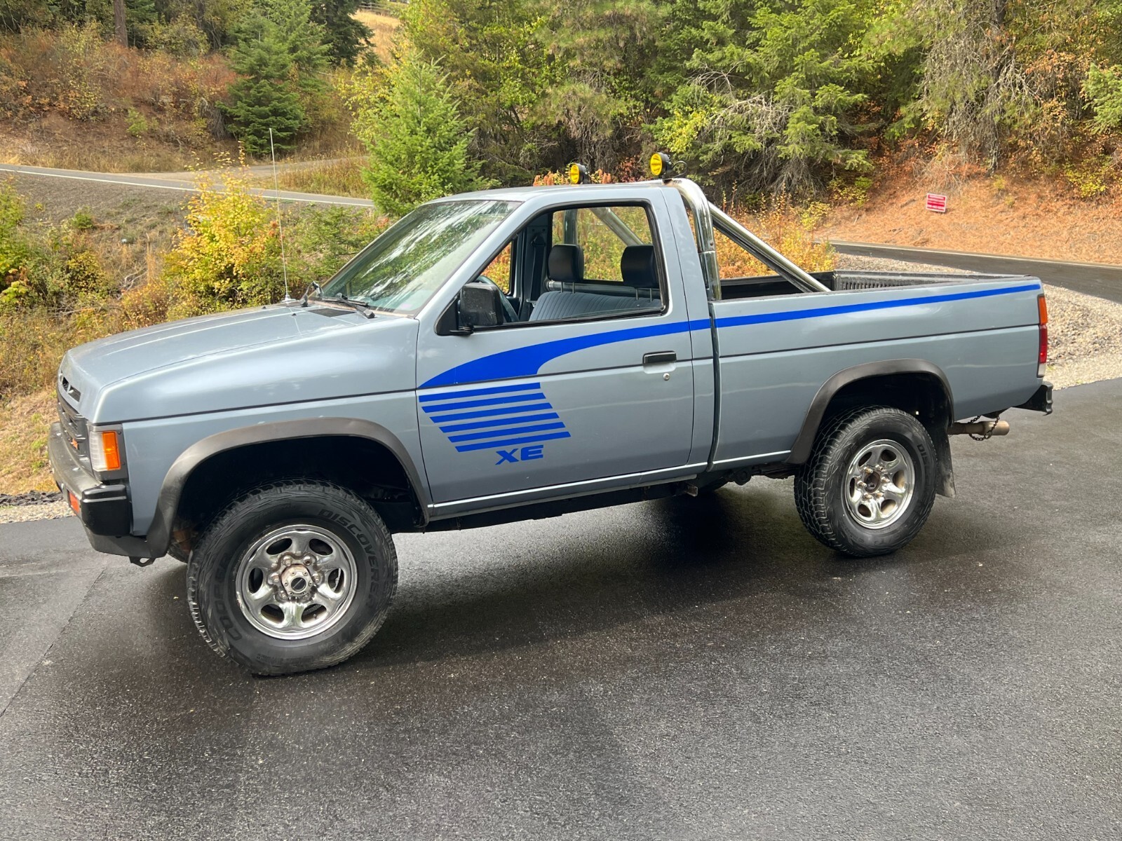 1990 Nissan D21 Hardbody Shortbed 5spd 4x4 Pickup 90K Orig Miles Daily Driver - photo 2