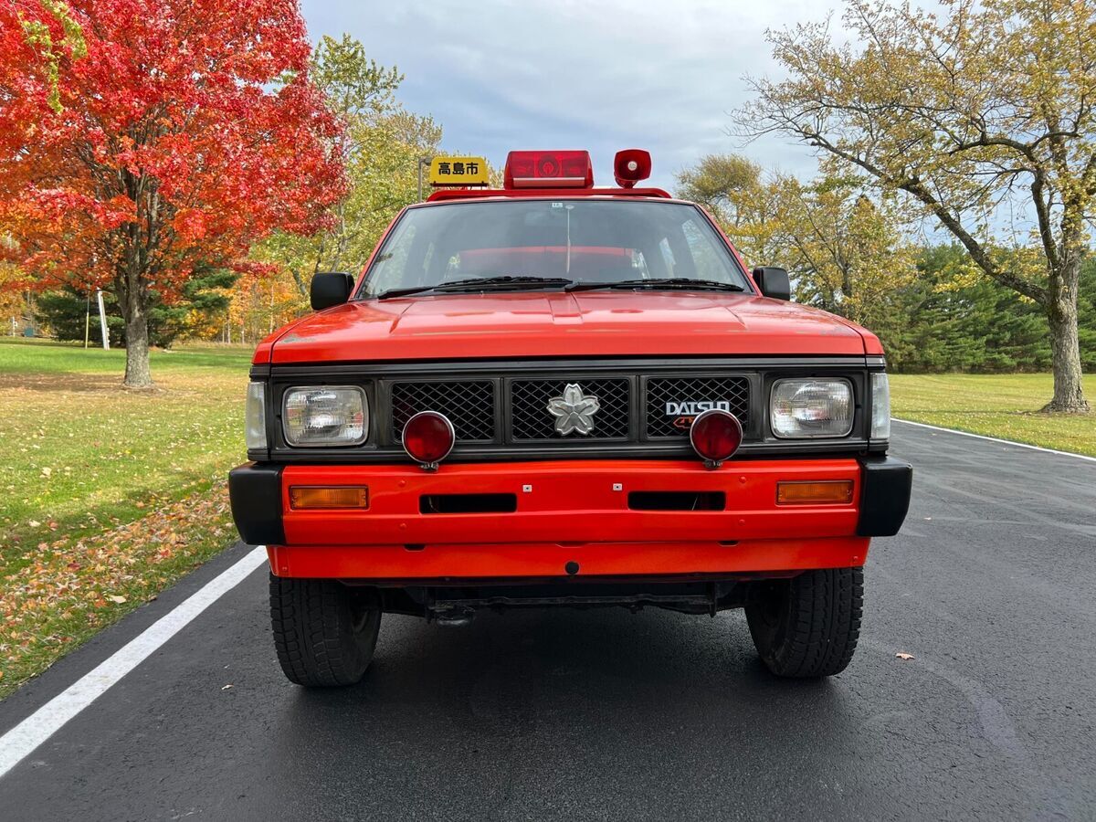 1990 Nissan D21 Fire Truck - photo 4