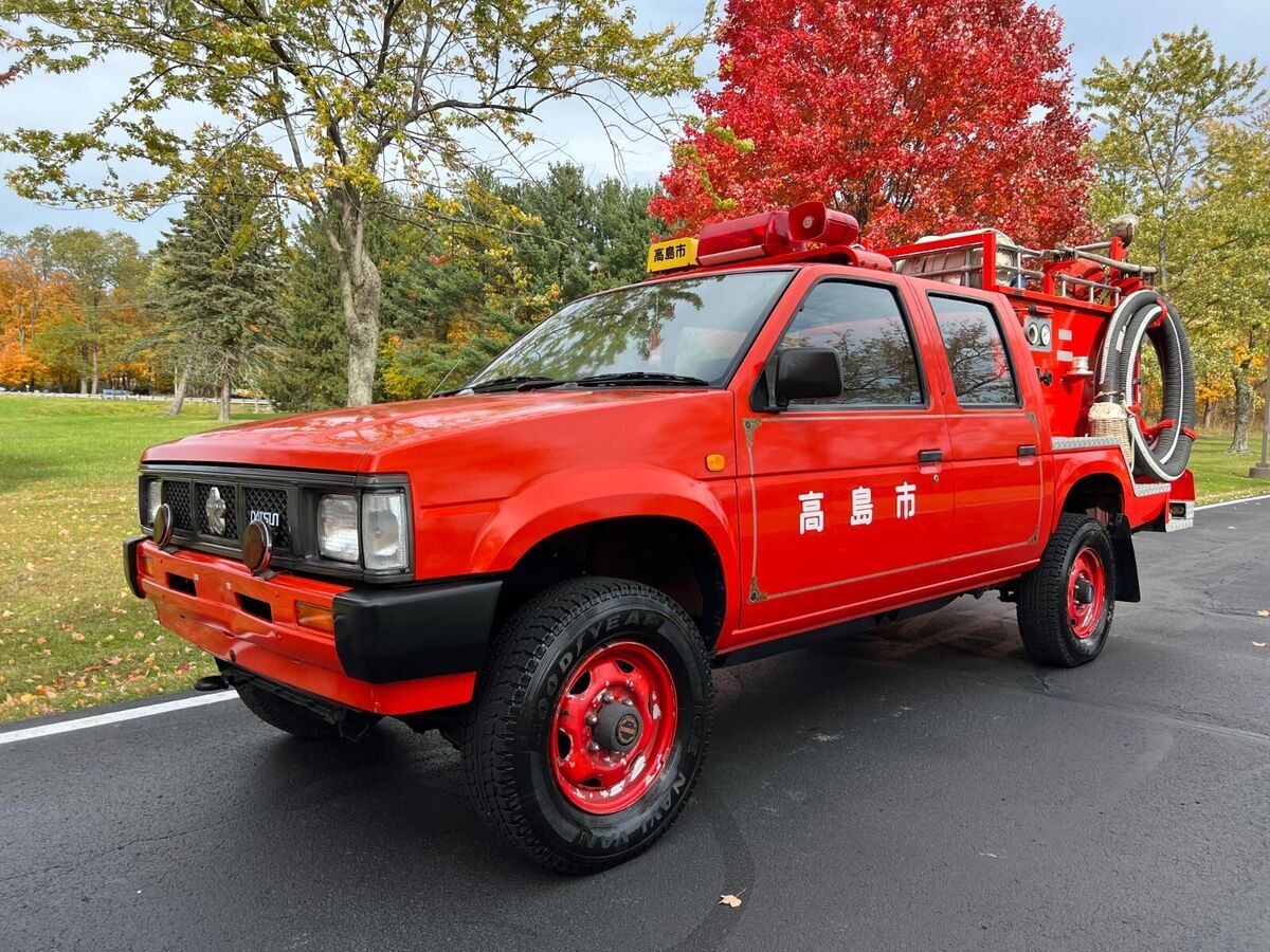 1990 Nissan D21 Fire Truck - photo 5