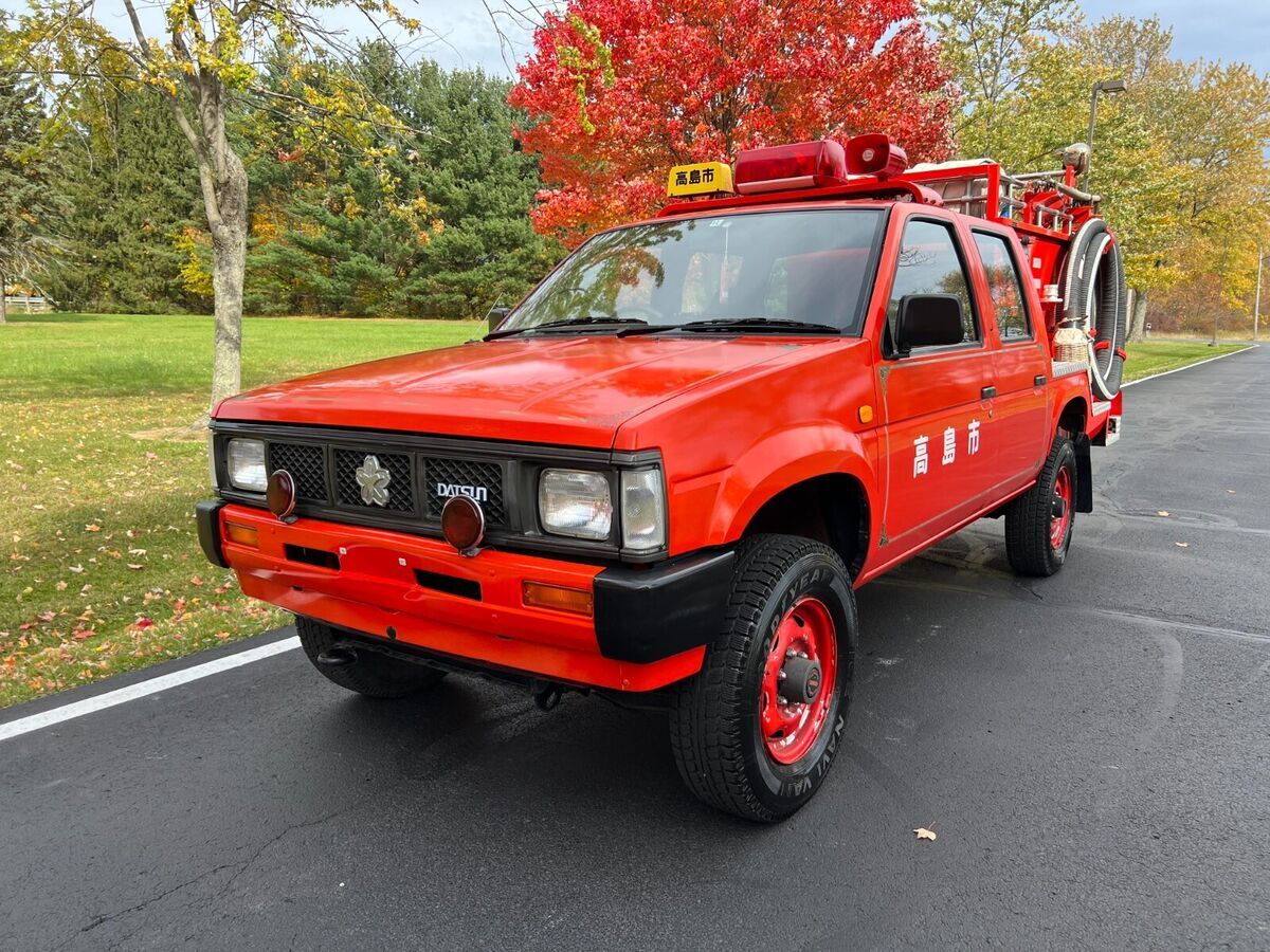 1990 Nissan D21 Fire Truck - photo 6