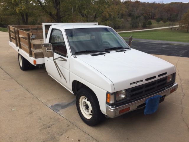 1990 Nissan Other Pickups