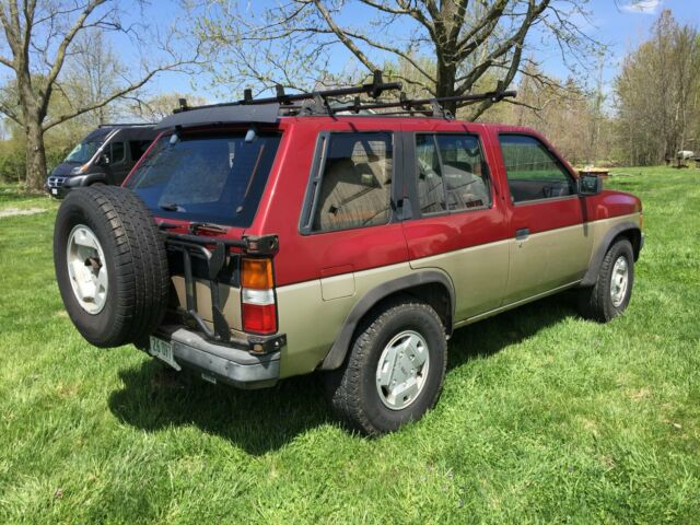 1990 Nissan Pathfinder SE - photo 2