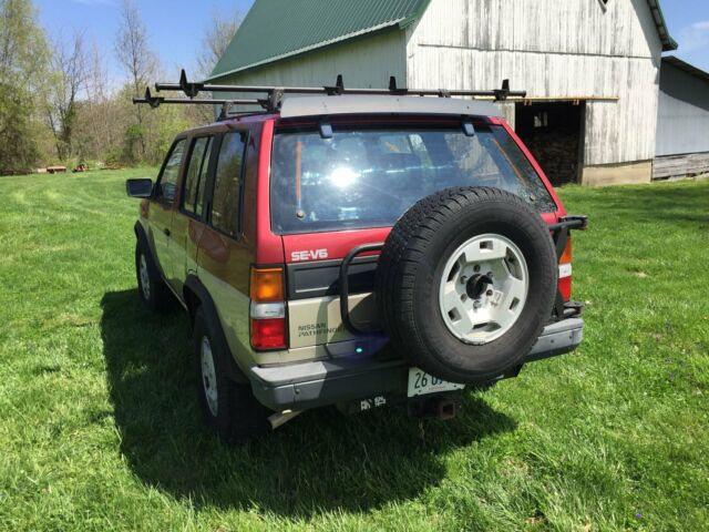 1990 Nissan Pathfinder SE - photo 4