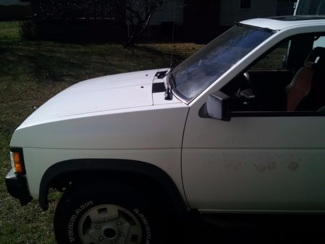 1990 Nissan Pathfinder - photo 4