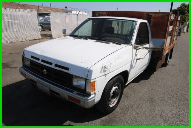 1990 Nissan Pickup 5-Speed Manual 6 Cylinder NO RESERVE 1990 Nissan Truck V6