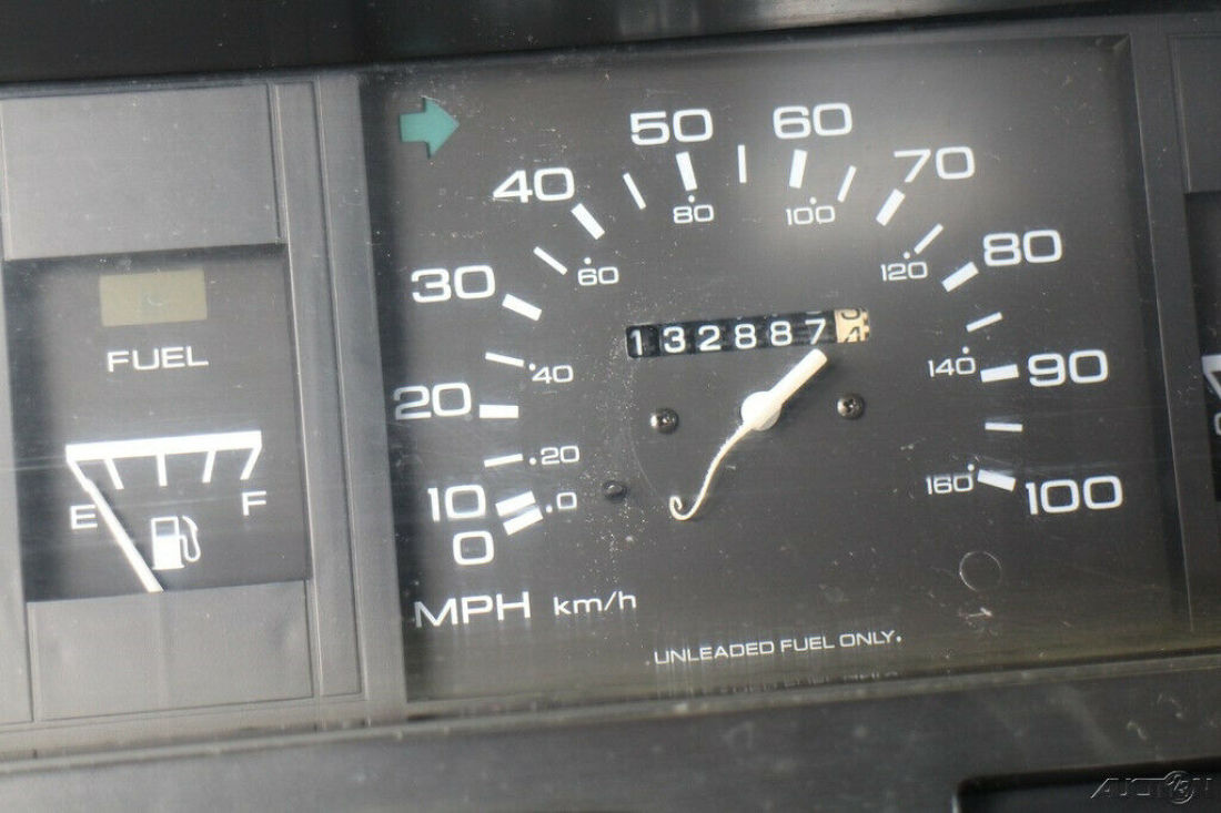 1990 Nissan Truck - photo 13