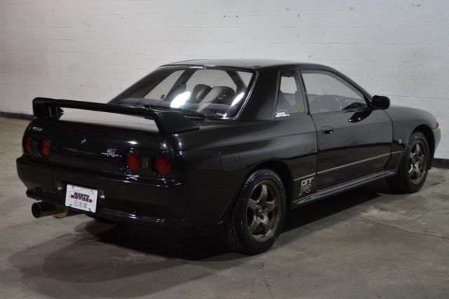1990 Nissan GT-R -- - photo 5