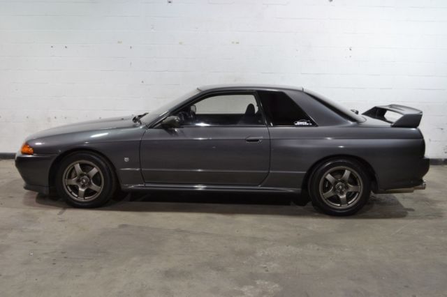 1990 Nissan GT-R -- - photo 8