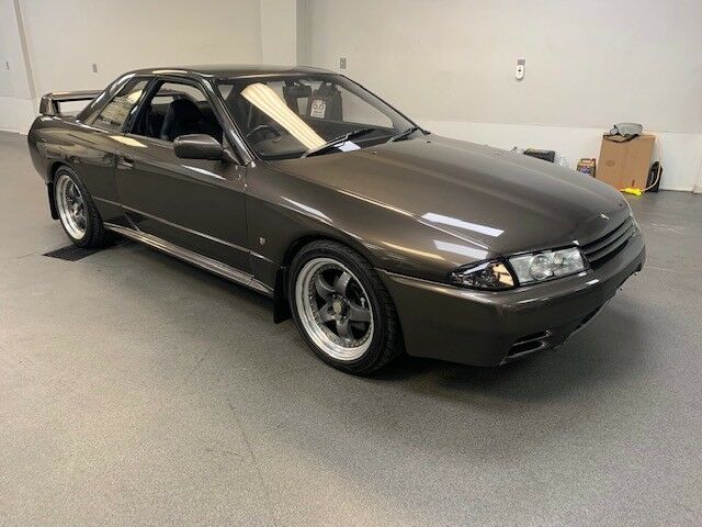 1990 Nissan GT-R - photo 2