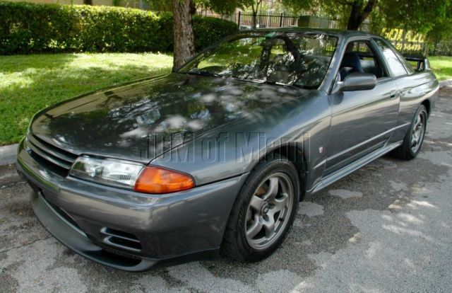 1990 Nissan GT-R SKYLINE GT-R