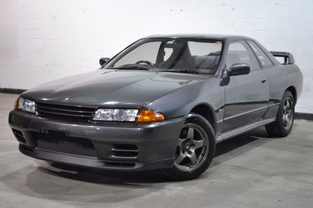 1990 Nissan Skyline GT-R -- Gun Metal Grey - RB26DETT - 5 Speed - 17,945 miles 1990 Nissan GT-R R32 GT-R