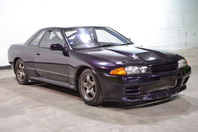 1990 Nissan Skyline GT-R -- Purple - RB26DETT - 5 Speed 1990 Nissan GT-R R32 GT-R