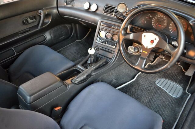 1990 Nissan GT-R - photo 8