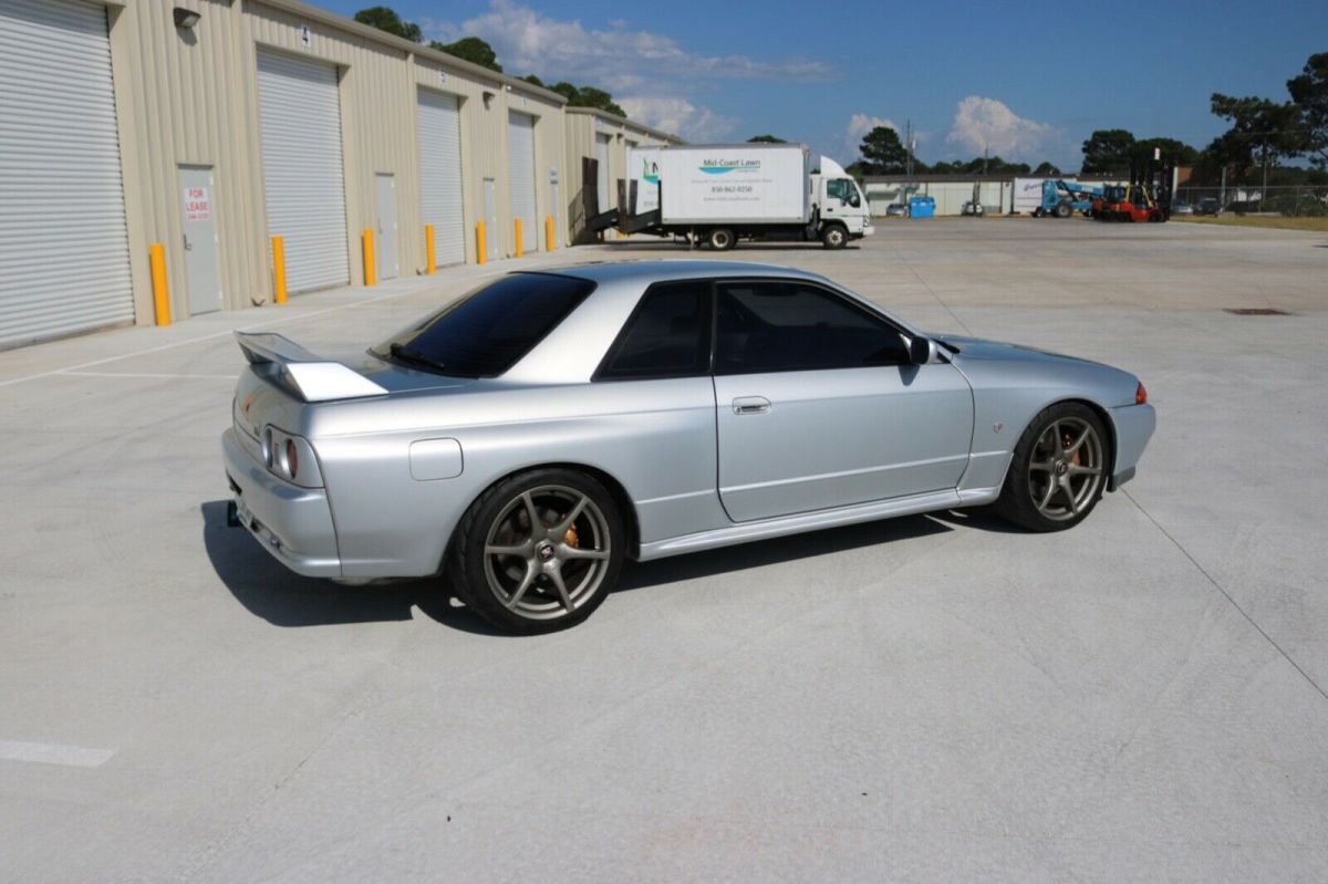 1990 Nissan GT-R - photo 3