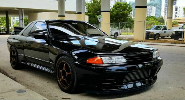 1990 Nissan GT-R