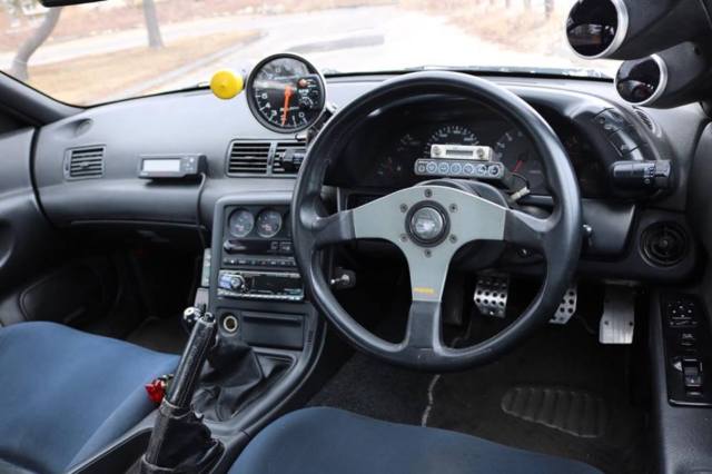1990 Nissan GT-R - photo 12