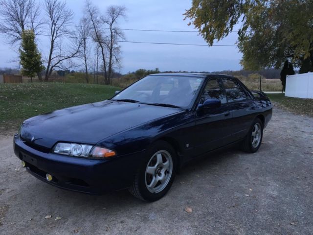 1990 Nissan Skyline R32 GTS-t Type M 4 wheel steer 4 dr TURBO 1990 Nissan GT-R