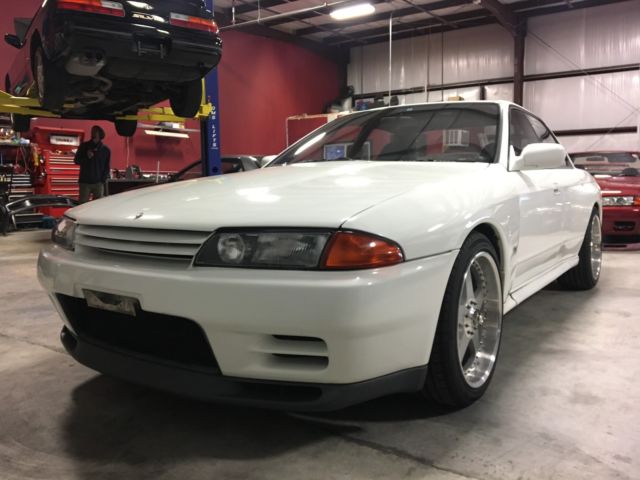 1990 NISSAN SKYLINE SEDAN GTS-4 RB26DETT 1990 Nissan GT-R GTS-4 RB26