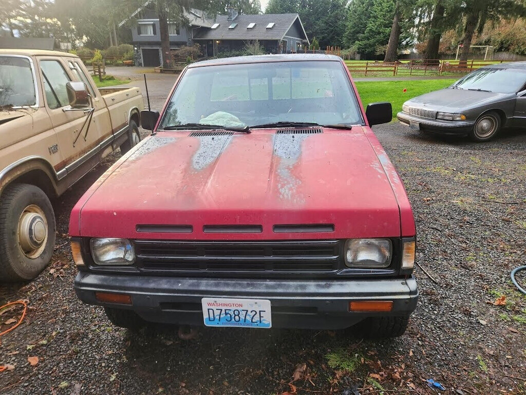 1990 Nissan Truck - photo 5