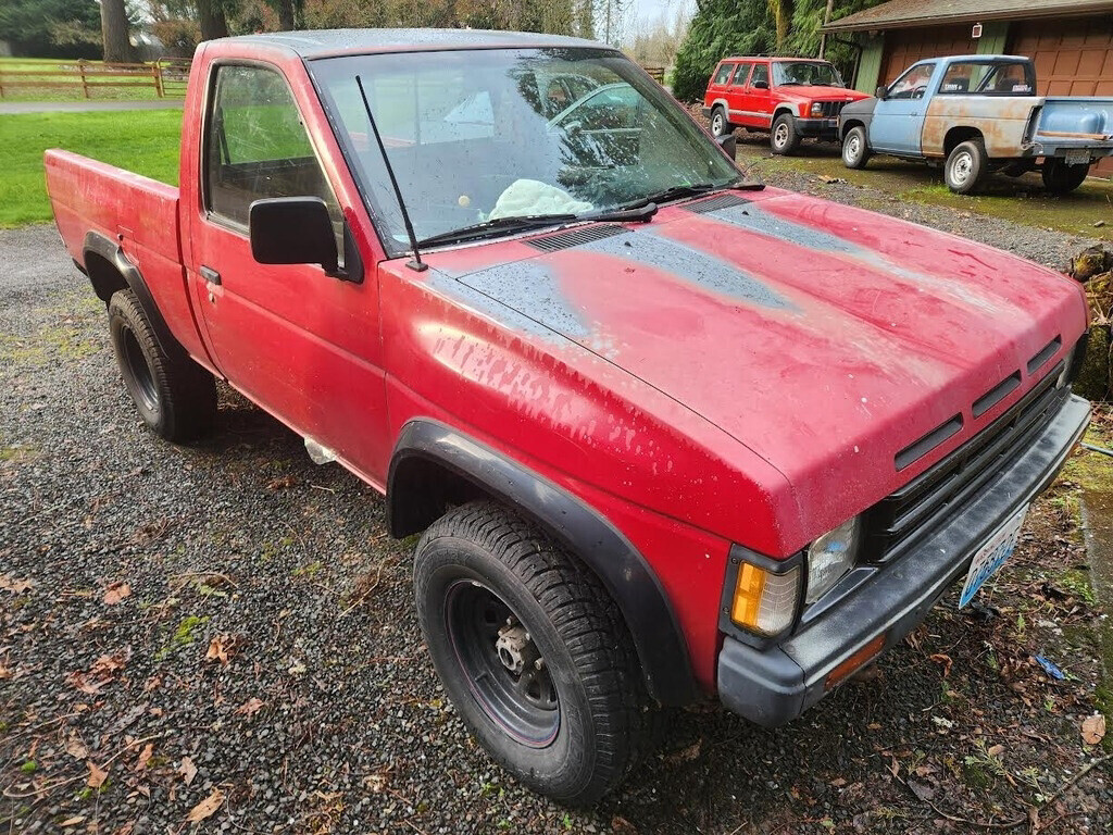 1990 Nissan Truck - photo 7
