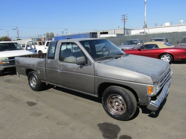 1990 Nissan Truck SE V6 - photo 7