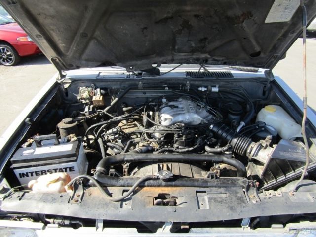 1990 Nissan Truck SE V6 - photo 8