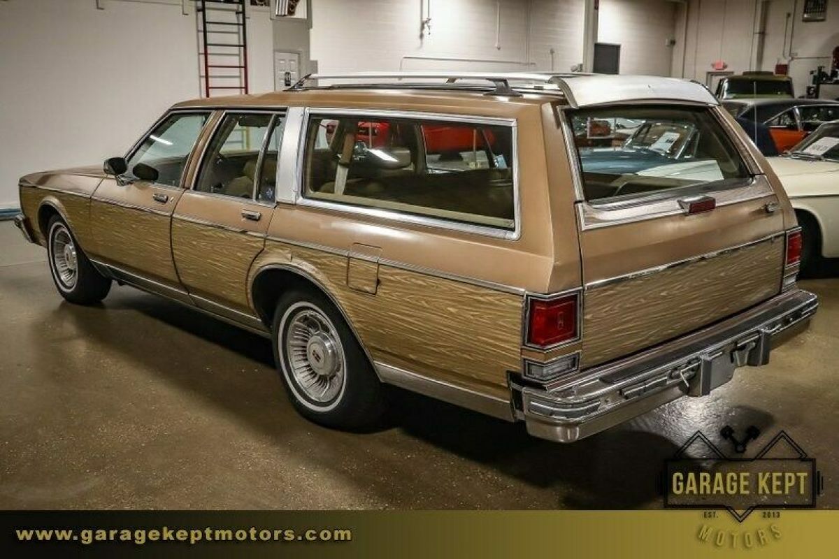 1990 Oldsmobile Custom Cruiser Wagon - photo 12