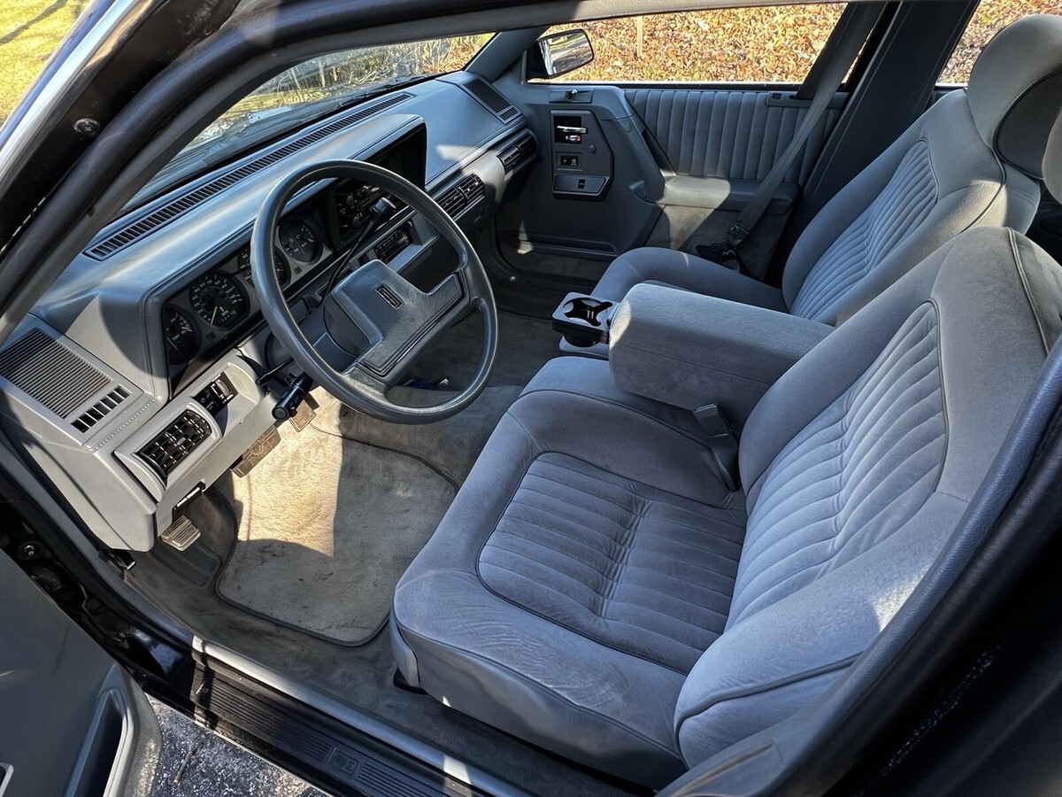 1990 Oldsmobile Cutlass SL - photo 7