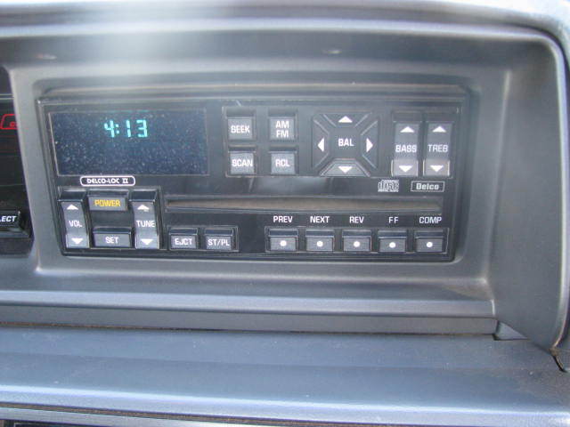1990 Oldsmobile Cutlass Base Convertible 2-Door - photo 12