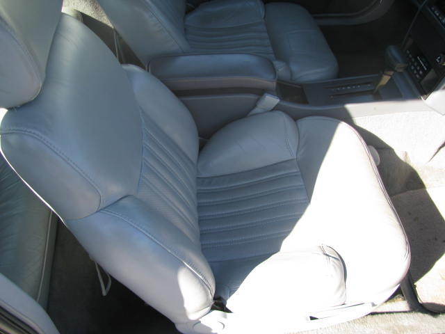 1990 Oldsmobile Cutlass Base Convertible 2-Door - photo 9