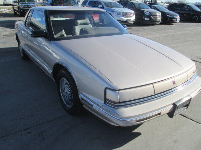 1990 Oldsmobile Toronado - photo 3