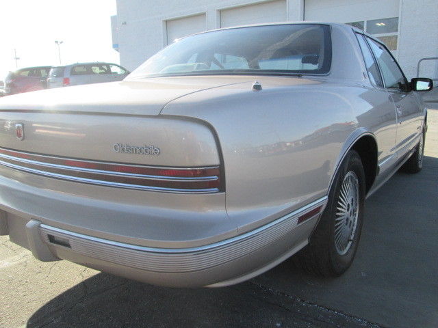 1990 Oldsmobile Toronado - photo 5