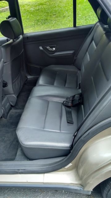 1990 Peugeot 405 S Wagon "S" Model - photo 9