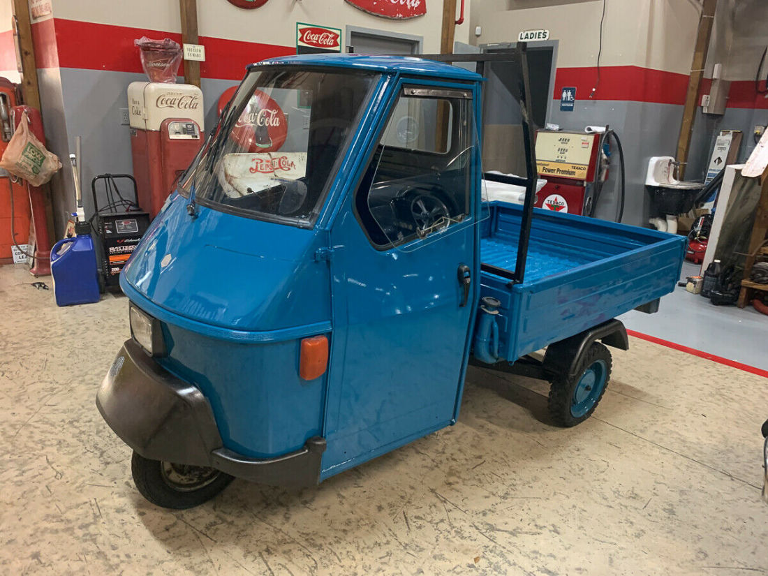 1990 Piaggio APE 50 similar to Vespa fiat 500 citroen HY van food truck 1990 Vespa Piaggio Ape 50 SEE VIDEO!