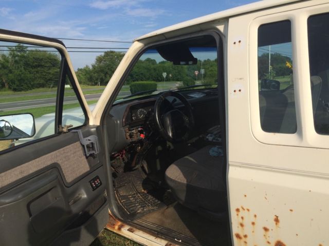 1990 Ford F-150 TXL - photo 8
