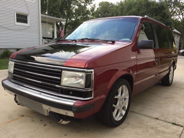 1990 Plymouth Voyager LOADRUNNER - photo 3