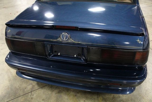1990 Pontiac Bonneville -- - photo 11
