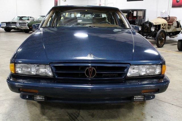 1990 Pontiac Bonneville -- - photo 8