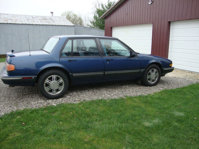1990 Pontiac Bonneville - photo 2