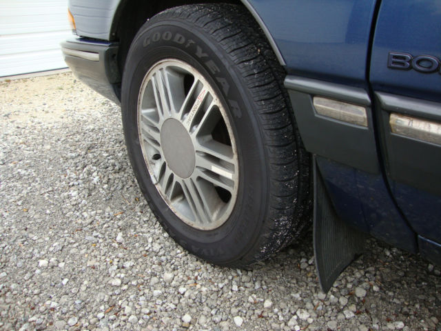 1990 Pontiac Bonneville - photo 3