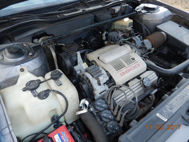 1990 Pontiac Bonneville SSE - photo 12