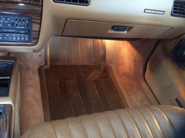 1990 Pontiac Bonneville - photo 7