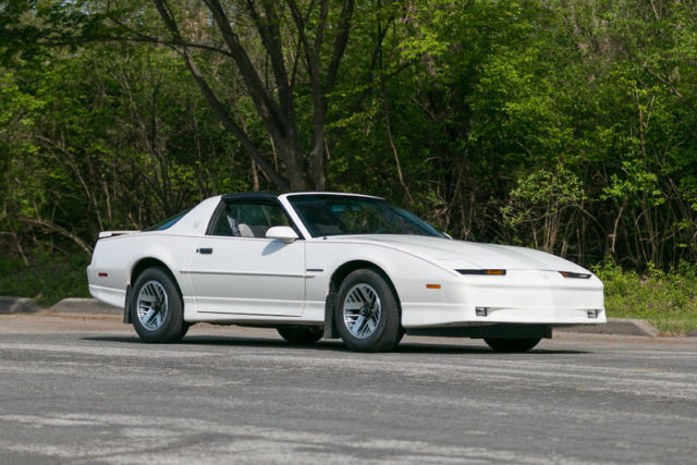 1990 Pontiac Firebird - photo 11